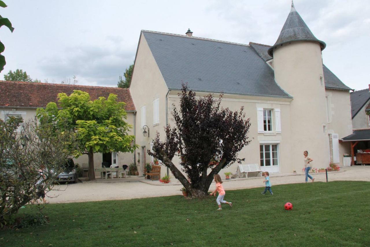 Manoir Le Bout Du Pont Bed & Breakfast Huisseau-sur-Cosson Exterior photo
