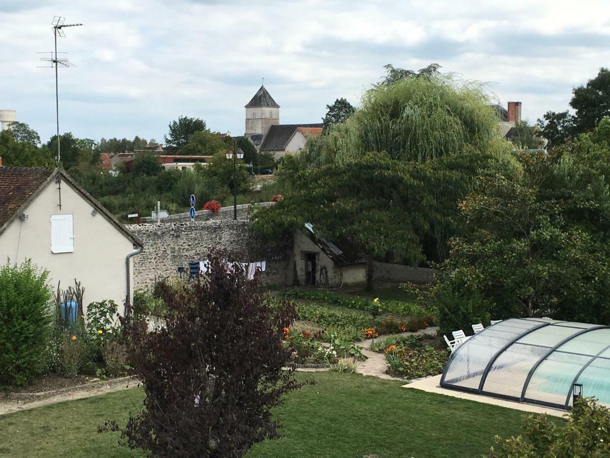 Manoir Le Bout Du Pont Bed & Breakfast Huisseau-sur-Cosson Exterior photo