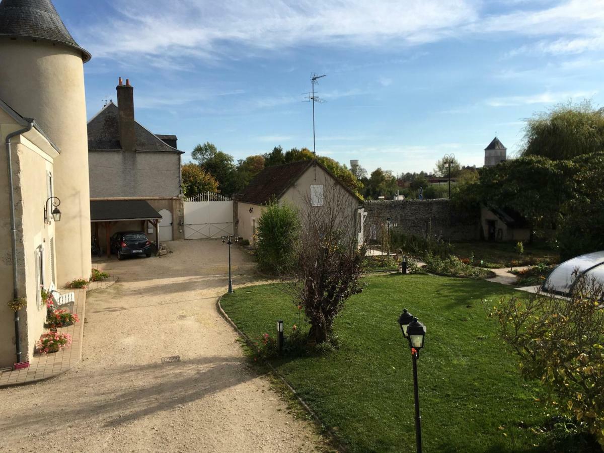 Manoir Le Bout Du Pont Bed & Breakfast Huisseau-sur-Cosson Exterior photo